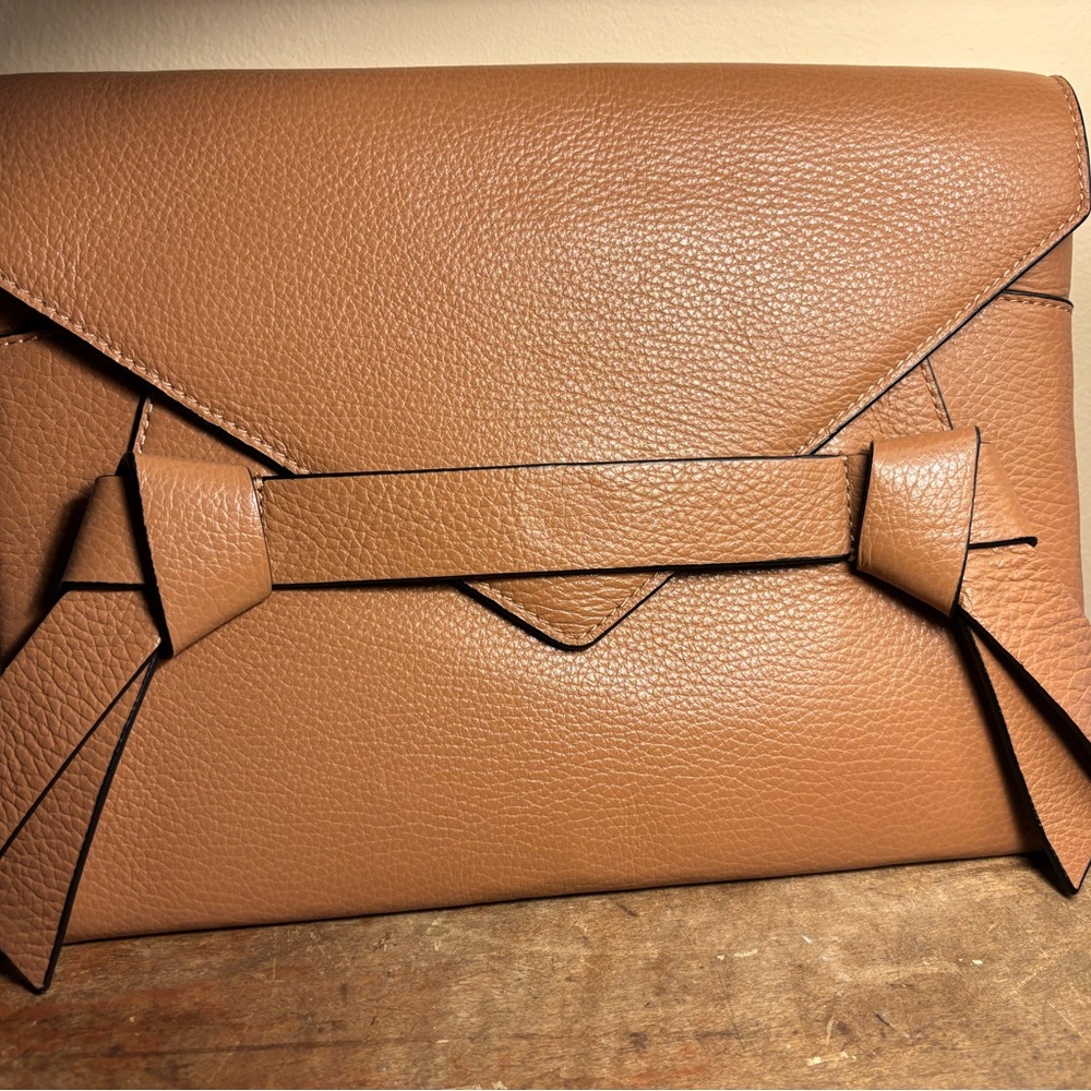 Elegant Tan Leather Clutch